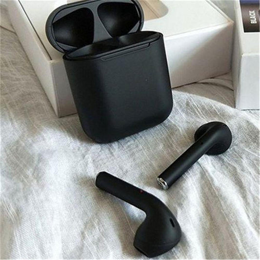i 12 black Two Airpods