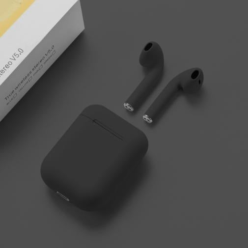 i 12 black Two Airpods